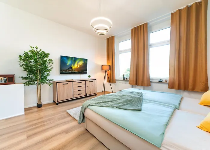 Perfect For 6 Guests In - - Netflix - Smart